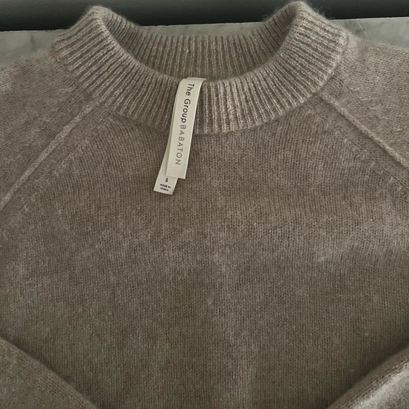 Aritzia Cashmere Sweater - The Group Babaton - Picture 5 of 9